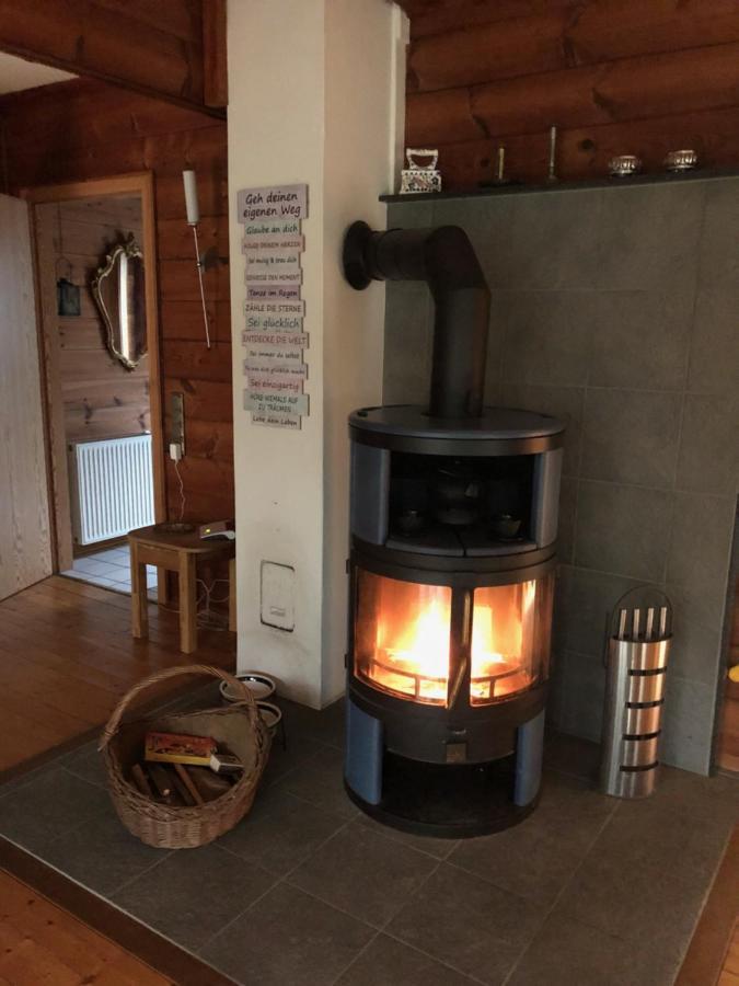 Gemuetliches Holzhaus In Idyllischer Lage Ruppichteroth 外观 照片